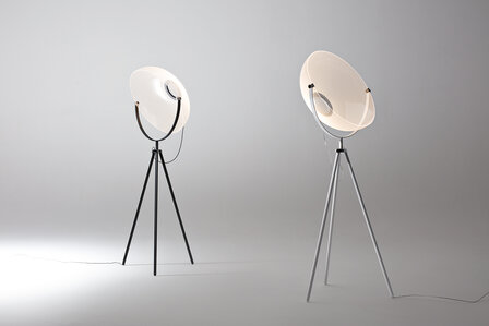 Dem&igrave; Moon vloerlamp Stilnovo
