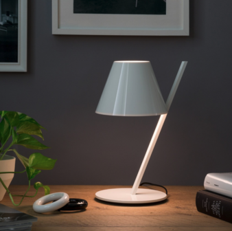 La petite tafellamp Artemide