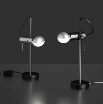 Agnoli 251 tafellamp Oluce 