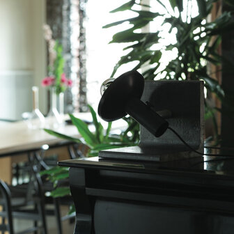 Iron beam tafellamp Axis71