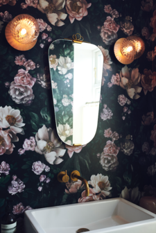 Liila 1 Optic clear Medium IP44  wandlamp Nuura 