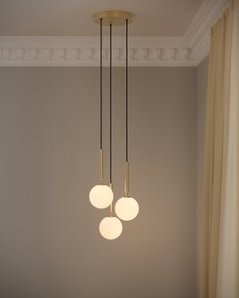 Miira 3 large opal hanglamp Nuura 