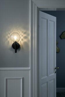 Miira Wall Optic clear wandlamp Nuura&nbsp;