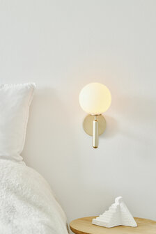 Miira Wall Opal wandlamp Nuura&nbsp;