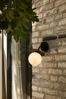 Liila opal outdoor IP54  wandlamp Nuura 