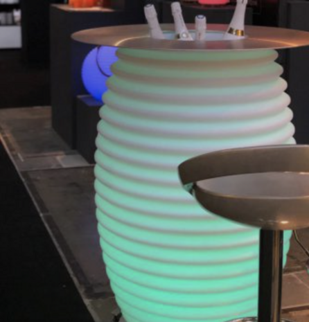 The.Bar Table Bluetooth Speaker Lamp & Wijnkoeler & Statafel Nikki Amsterdam