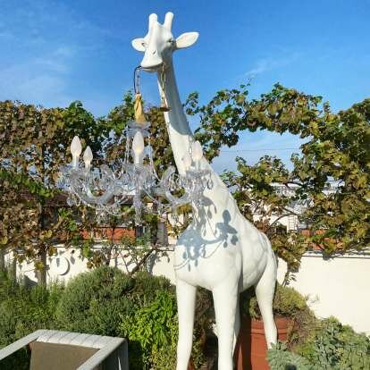 Giraffe in love M outdoor vloerlamp Qeeboo