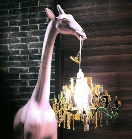 Giraffe in love XS indoor vloerlamp Qeeboo