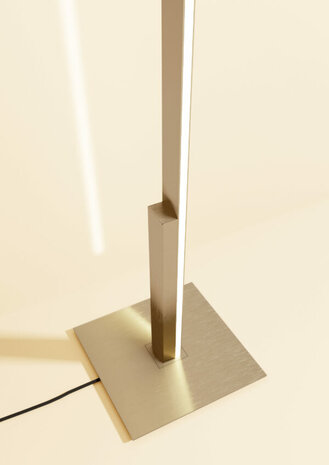 Fly Long 2470 FL vloerlamp Contardi